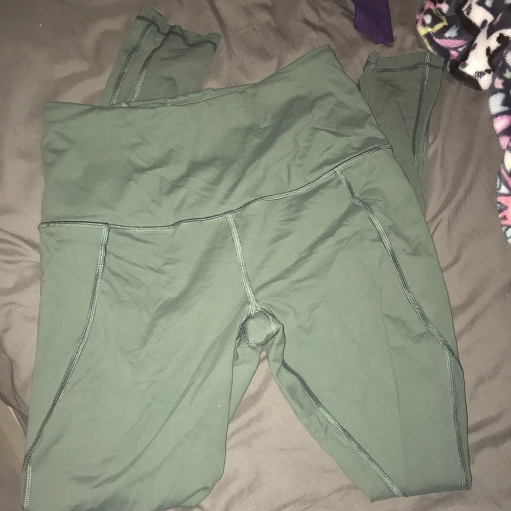 Victoria SPORT workout leggings